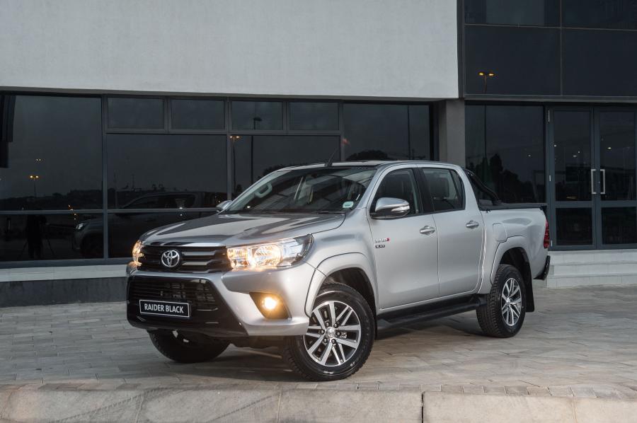 Toyota Hilux 4x4 Raider Double Cab Black (ZA) '2017